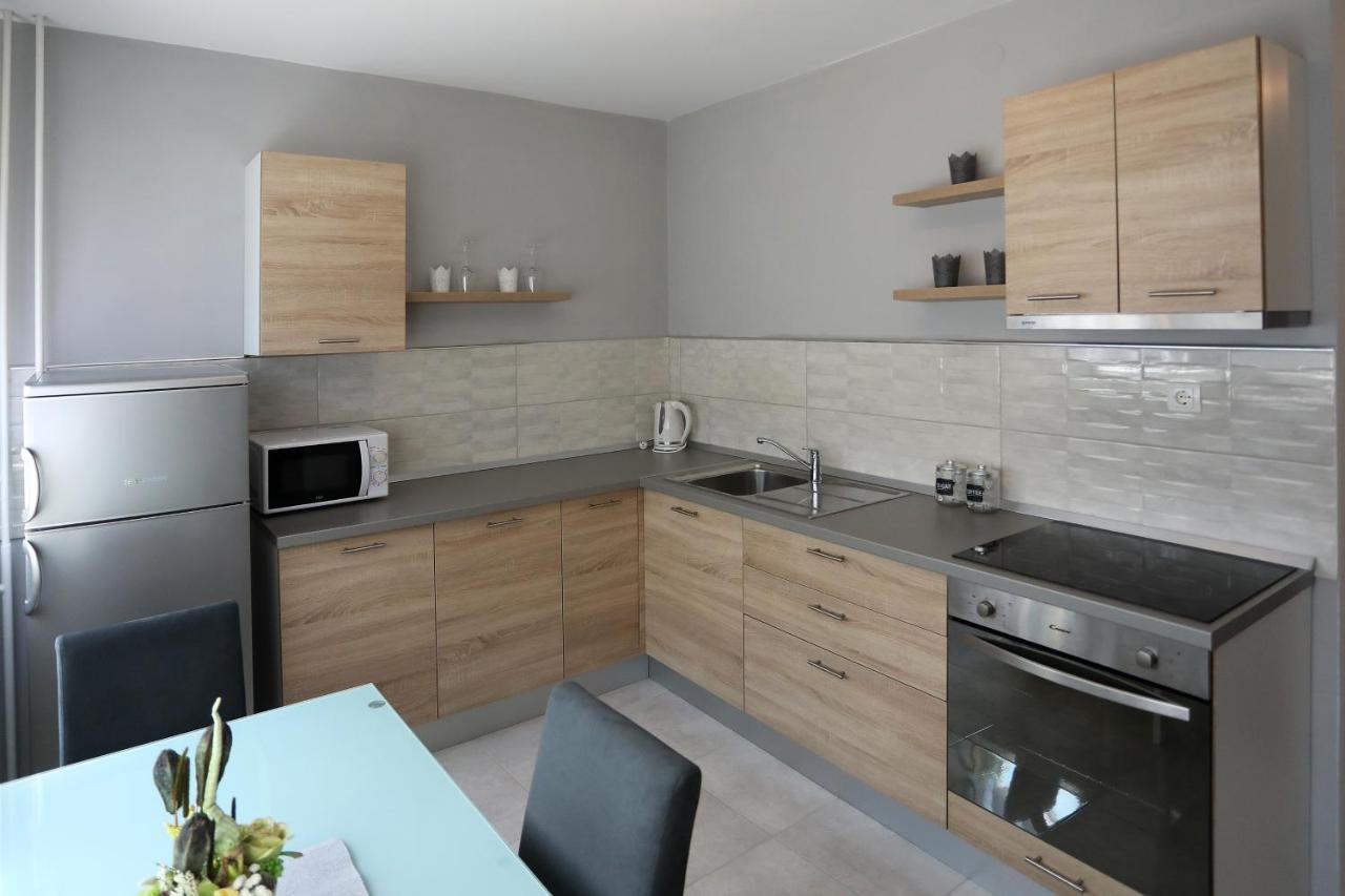 Studio Apartman Ana 오시예크 외부 사진